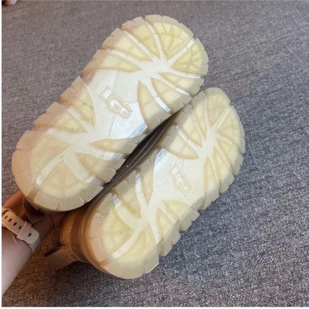 UGG Classic Ultra Mini Monogram - Picture 7 of 13